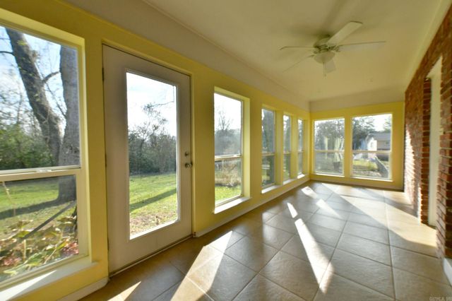 1100 Reine Street, Mena, AR 71953