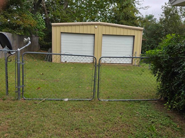 1100 Reine Street, Mena, AR 71953