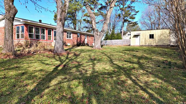 1100 Reine Street, Mena, AR 71953