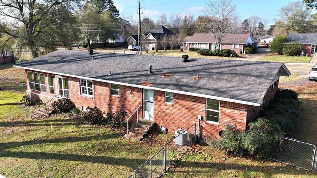 1100 Reine Street, Mena, AR 71953