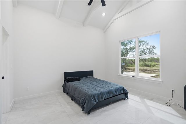 416 Stephens Loop, Mathis, TX 78368
