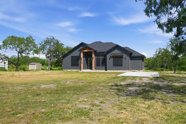 416 Stephens Loop, Mathis, TX 78368