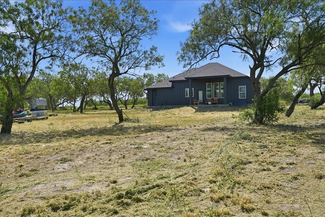 416 Stephens Loop, Mathis, TX 78368