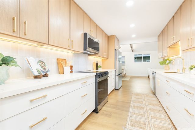 95-455 Kakae Place, Mililani, HI 96789