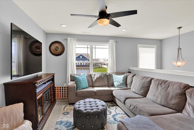 7303 Dodson Lane, Whitestown, IN 46075