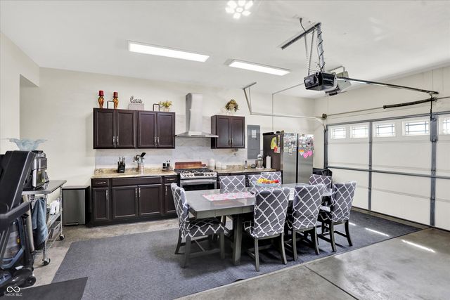 7303 Dodson Lane, Whitestown, IN 46075