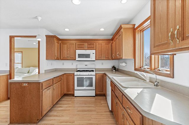 17213 Van Buren Street NE, Ham Lake, MN 55304