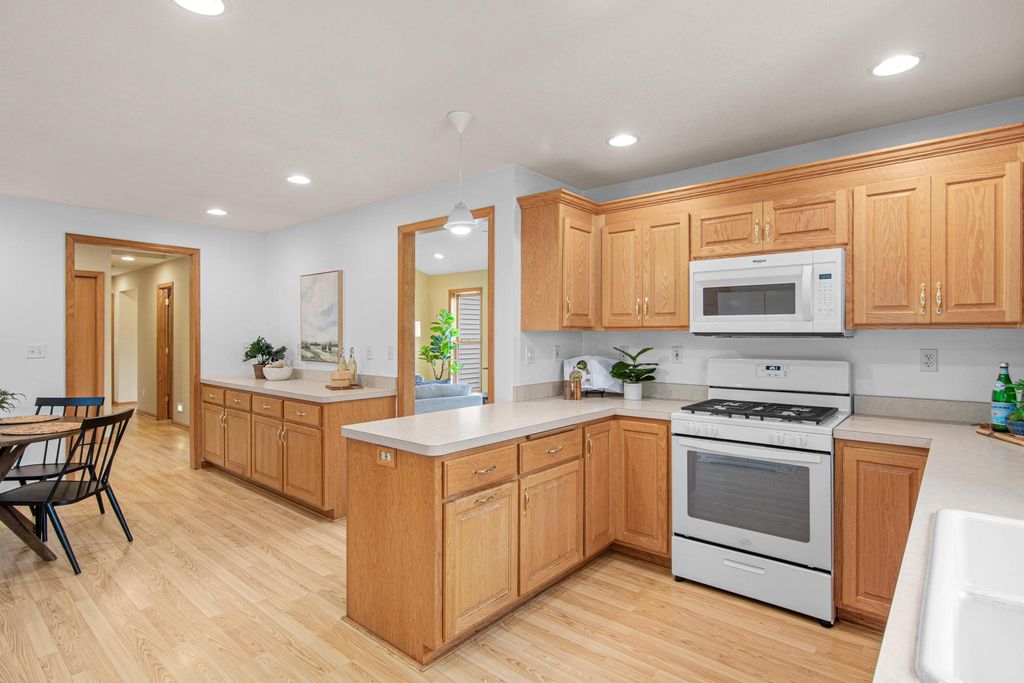 17213 Van Buren Street NE, Ham Lake, MN 55304 — photo 5