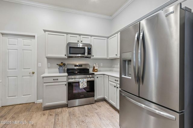 7745 SPINDLETREE Court, Jacksonville, FL 32256