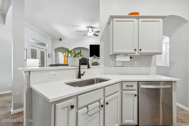 7745 SPINDLETREE Court, Jacksonville, FL 32256