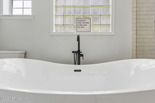 7745 SPINDLETREE Court, Jacksonville, FL 32256