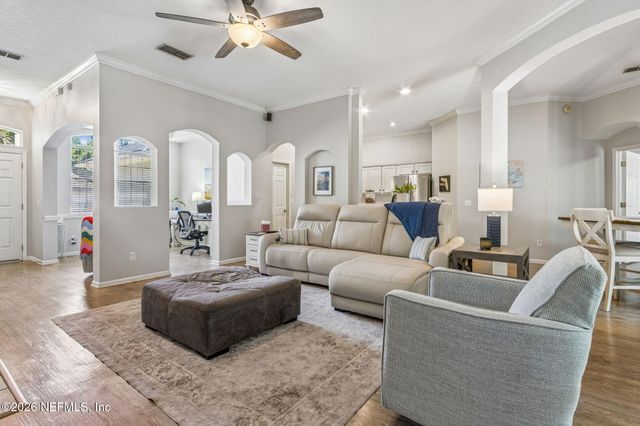 7745 SPINDLETREE Court, Jacksonville, FL 32256