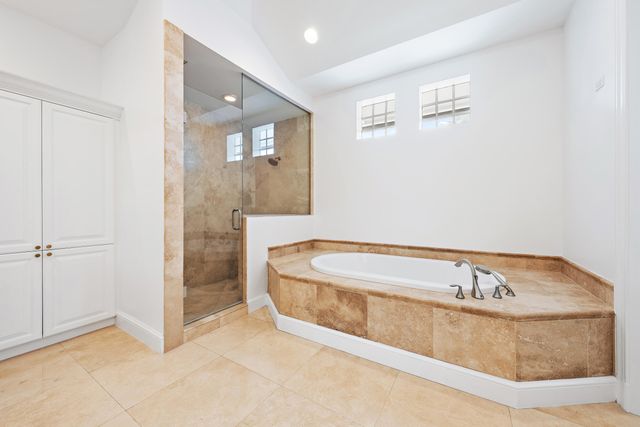 12864 S Shore Drive, Palm Beach Gardens, FL 33410