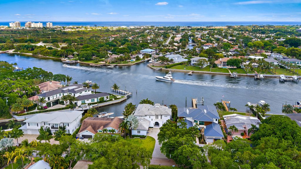 12864 S Shore Drive, Palm Beach Gardens, FL 33410