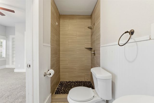 405 College Street, Cleburne, TX 76033