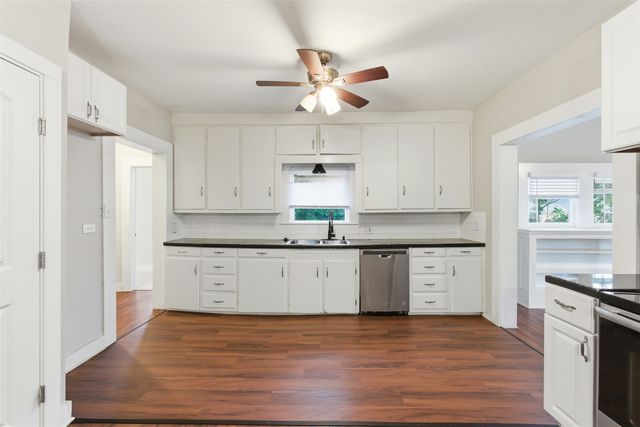 405 College Street, Cleburne, TX 76033