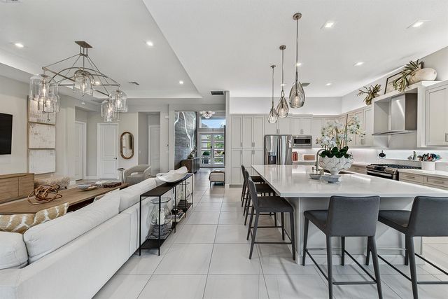 9960 Pecorino Isle, Boynton Beach, FL 33473
