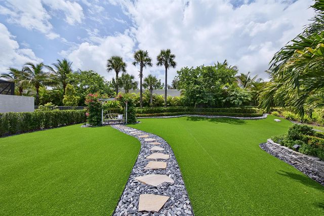 9960 Pecorino Isle, Boynton Beach, FL 33473