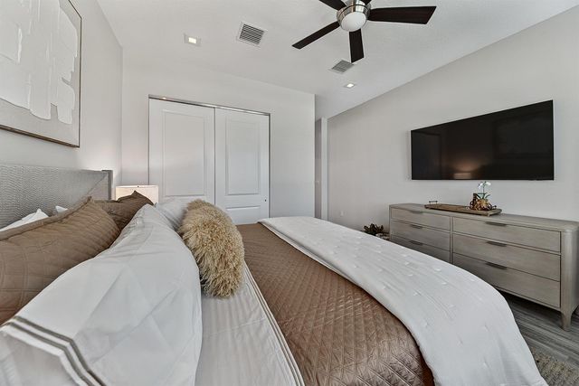 9960 Pecorino Isle, Boynton Beach, FL 33473