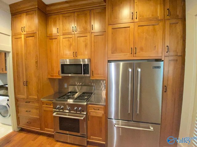 301 Holmes Avenue NE 204, Huntsville, AL 35801