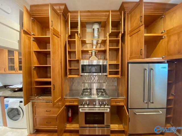 301 Holmes Avenue NE 204, Huntsville, AL 35801