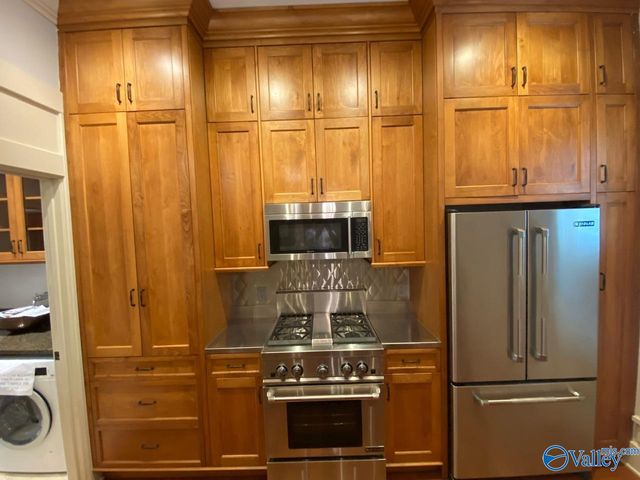 301 Holmes Avenue NE 204, Huntsville, AL 35801