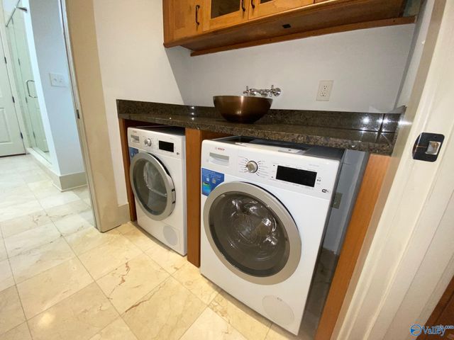 301 Holmes Avenue NE 204, Huntsville, AL 35801