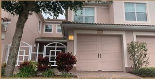 8363 BELLA TIERRA CT, Davenport, FL 33896