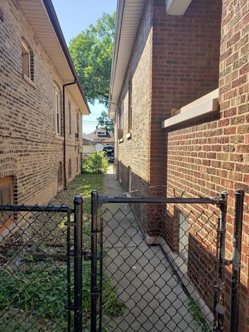 8414 S Aberdeen Street, Chicago, IL 60620
