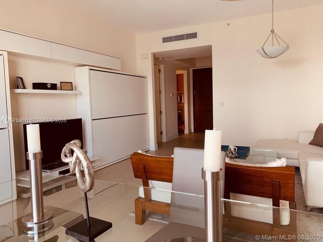 1425 Brickell Ave 43D, Miami, FL 33131