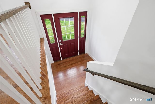 751 West Avon Road, Avon, CT 06001