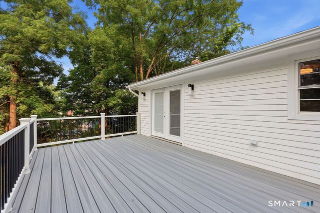 751 West Avon Road, Avon, CT 06001