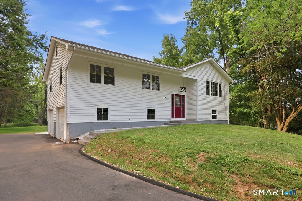 751 West Avon Road, Avon, CT 06001