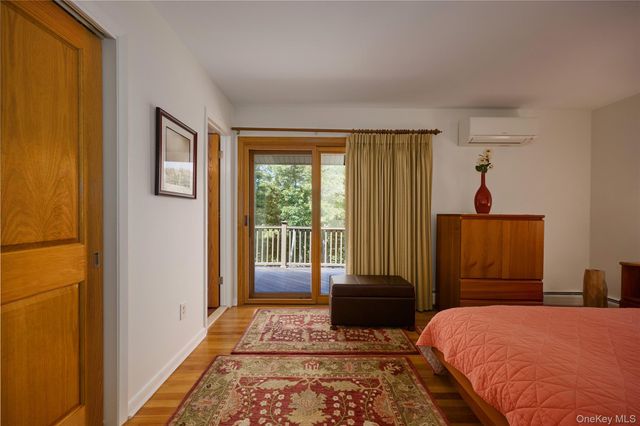 64 Clinton Road, Tuxedo Park, NY 10987