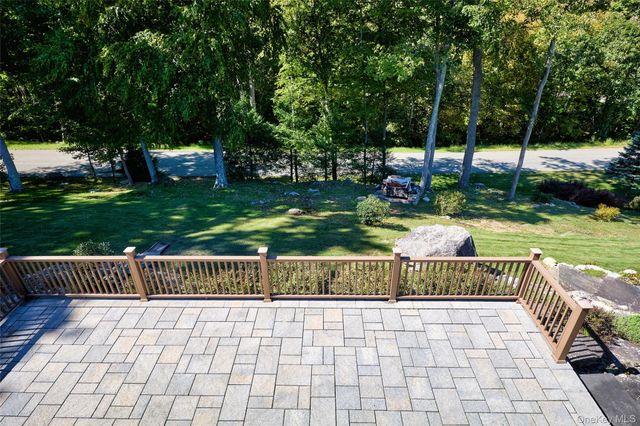 64 Clinton Road, Tuxedo Park, NY 10987