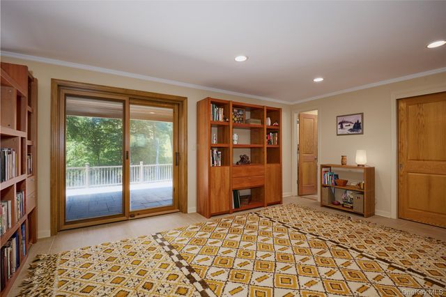 64 Clinton Road, Tuxedo Park, NY 10987