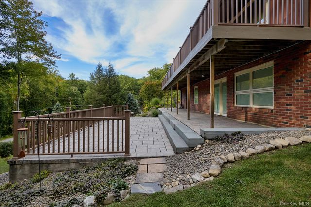 64 Clinton Road, Tuxedo Park, NY 10987