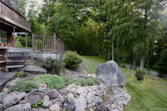 64 Clinton Road, Tuxedo Park, NY 10987