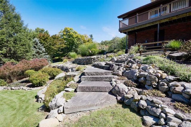 64 Clinton Road, Tuxedo Park, NY 10987