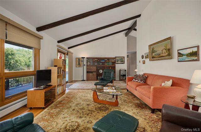 64 Clinton Road, Tuxedo Park, NY 10987