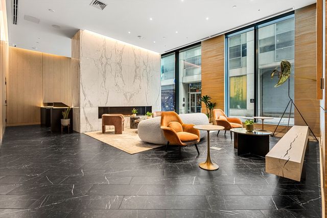 55 Lagrange St 1703, Boston, MA 02116