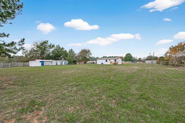 15236 Heavenly Acres Drive, Willis, TX 77318