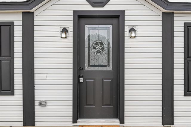 15236 Heavenly Acres Drive, Willis, TX 77318