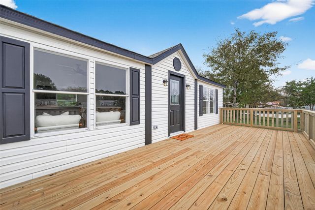 15236 Heavenly Acres Drive, Willis, TX 77318