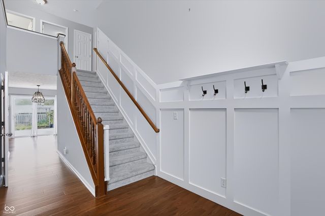 8720 New Heritage Drive, Indianapolis, IN 46239