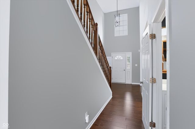 8720 New Heritage Drive, Indianapolis, IN 46239