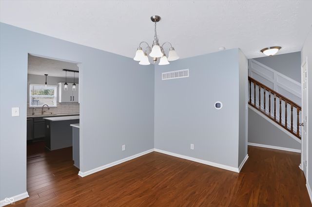 8720 New Heritage Drive, Indianapolis, IN 46239