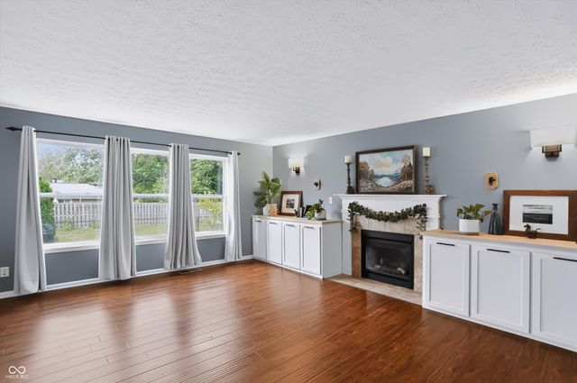 8720 New Heritage Drive, Indianapolis, IN 46239