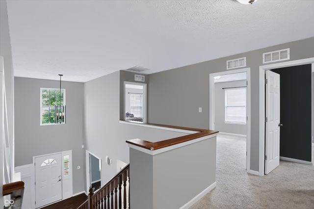 8720 New Heritage Drive, Indianapolis, IN 46239