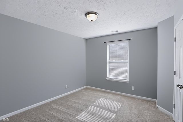 8720 New Heritage Drive, Indianapolis, IN 46239